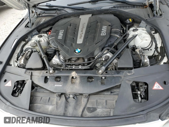 2014 BMW 7 Series ALPINA B7 with VIN WBAYE8C52ED780400, listed as a Copart auction lot 82196834 with 0 mi miles and Salvage Title. Bid and sale history available at carsss.com. Image 11.