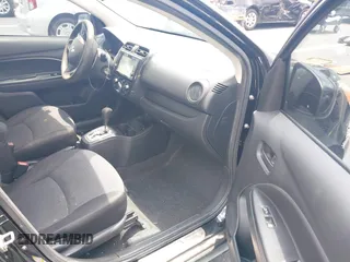 2018 Mitsubishi Mirage ES z VIN ML32A3HJ0JH005967, wystawiony jako IAAI lot #42372252 z przebiegiem 51 999 mil mil oraz . Historia ofert i sprzedaży dostępna na DreamBid. Obrazek 5.