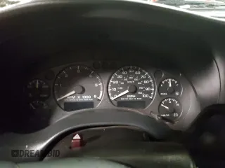 2003 GMC Sonoma SLS with VIN 1GTDT19X938118388, listed as a Copart auction lot 88248425 with 0 mi miles and Salvage Title. Bid and sale history available at carsss.com. Image 9.