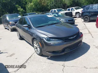 2015 Chrysler 200 S с VIN 1C3CCCBB6FN721931, выставлен на аукционе IAAI как лот 42400501 с пробегом 153 678 миль миль и . История ставок и продаж доступна на DreamBid. Изображение 1.