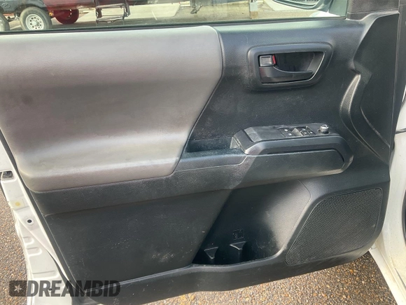 2016 Toyota Tacoma SR with VIN 5TFRX5GN4GX072662, listed as a IAAI auction lot 42742222 with 214,962 mi miles and . Bid and sale history available at DreamBid. Image 1.