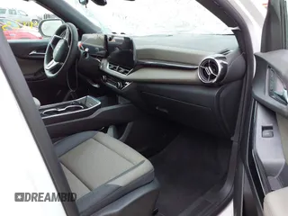 2025 Chevrolet Equinox FWD LT with VIN 3GNAXHEG2SL197920, listed as a IAAI auction lot 41825848 with 1,636 mi miles and . Bid and sale history available at DreamBid. Image 5.
