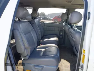 2002 Toyota Sienna LE with VIN 4T3ZF13C42U427293, listed as a IAAI auction lot 42072584 with 279,436 mi miles. Bid and sale history available at carsss.com. Image 8.