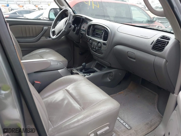 2003 Toyota Sequoia Limited with VIN 5TDBT48A03S166816, listed as a IAAI auction lot 41519203 with 269,229 mi miles. Bid and sale history available at carsss.com. Image 5.
