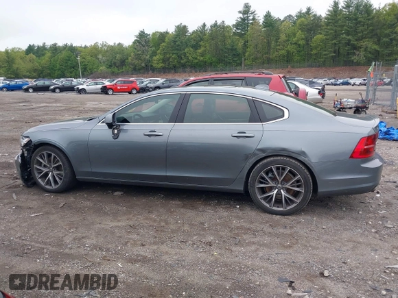 2018 Volvo S90 Momentum z VIN LVY982MK1JP038653, wystawiony jako IAAI lot #42271261 z przebiegiem 92 519 mil mil oraz . Historia ofert i sprzedaży dostępna na DreamBid. Obrazek 15.