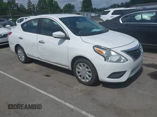 2016 Nissan Versa S z VIN 3N1CN7APXGL814319, wystawiony jako IAAI lot #42399166 z przebiegiem 150 092 mil mil oraz . Historia ofert i sprzedaży dostępna na DreamBid. Obrazek 1.