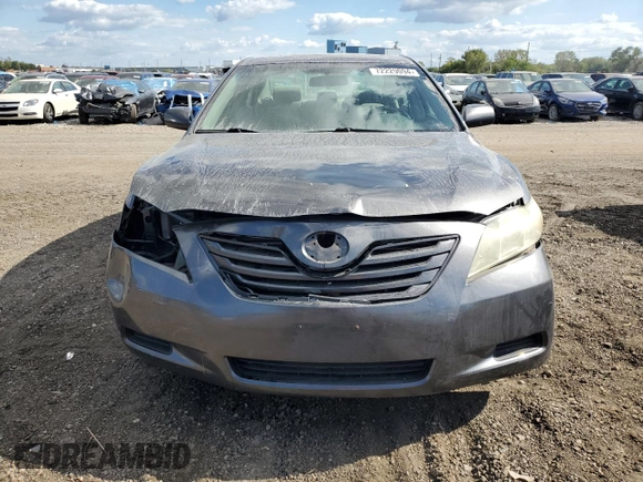 2008 Toyota Camry LE z VIN 4T4BE46K88R013921, wystawiony jako Copart lot #72229094 z przebiegiem 120 851 mil mil oraz Szkoda całkowita • Salvage title. Historia ofert i sprzedaży dostępna na DreamBid. Obrazek 5.