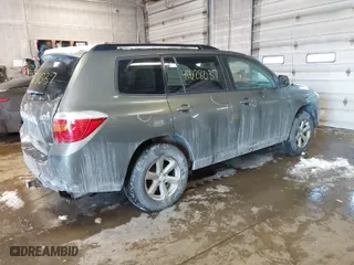 2009 Toyota Highlander with VIN JTEES41A392145884, listed as a IAAI auction lot 41628037 with 277,376 mi miles. Bid and sale history available at carsss.com. Image 4.