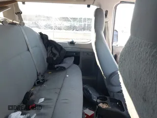 2010 Ford Econoline Passenger XL с VIN 1FBSS3BLXADA00923, выставлен на аукционе IAAI как лот 41327434 с пробегом 229 175 миль миль и . История ставок и продаж доступна на DreamBid. Изображение 8.