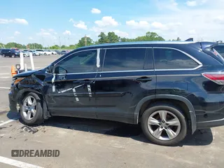 2015 Toyota Highlander Limited with VIN 5TDDKRFH3FS178486, listed as a IAAI auction lot 42658588 with 137,213 mi miles and . Bid and sale history available at DreamBid. Image 14.