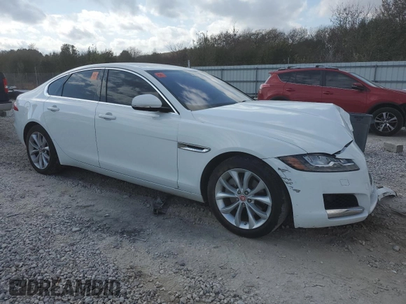 2018 Jaguar XF 25t Premium with VIN SAJBJ4FX1JCY59486, listed as a Copart auction lot 78463744 with 126,214 mi miles and Salvage Title. Bid and sale history available at carsss.com. Image 4.