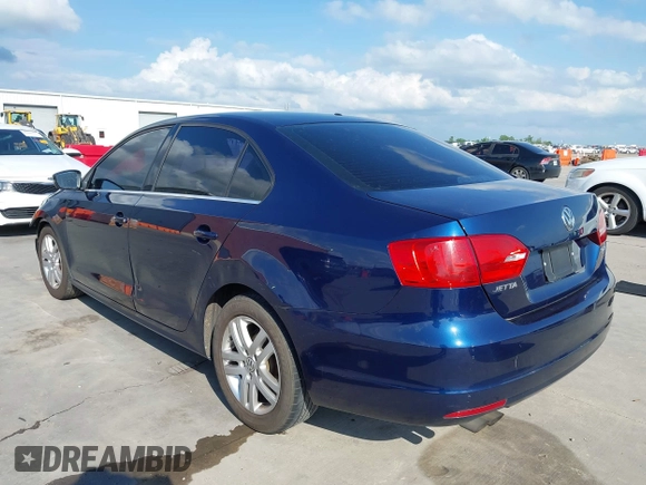 2013 Volkswagen Jetta SE with VIN 3VWDP7AJ5DM293584, listed as a IAAI auction lot 42112747 with 139,251 mi miles and . Bid and sale history available at DreamBid. Image 3.