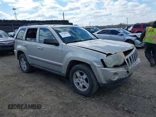 2007 Jeep Grand Cherokee Laredo with VIN 1J8GR48KX7C513145, listed as a IAAI auction lot 41994486 with 188,870 mi miles. Bid and sale history available at carsss.com. Image 1.