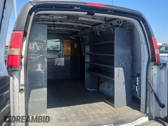 2010 Chevrolet Express Cargo с VIN 1GCZGFBA1A1160380, выставлен на аукционе IAAI как лот 42763033 с пробегом 153 559 миль миль и . История ставок и продаж доступна на DreamBid. Изображение 53.