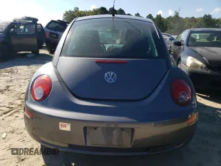 2006 Volkswagen New Beetle Coupe with VIN 3VWRW31C76M406232, listed as a Copart auction lot 75100914 with 143,978 mi miles and Salvage Title. Bid and sale history available at carsss.com. Image 6.