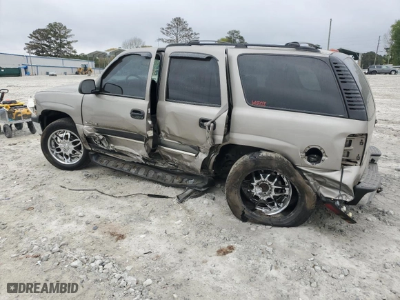 2003 Chevrolet Tahoe LS with VIN 1GNEC13V83J102923, listed as a Copart auction lot 51055625 with 250,631 mi miles and Salvage Title. Bid and sale history available at carsss.com. Image 2.