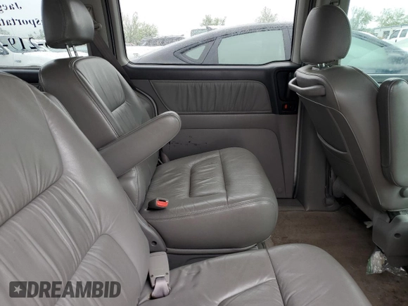 2004 Honda Odyssey EX-L with VIN 5FNRL18984B025100, listed as a Copart auction lot 53227364 with 331,293 mi miles and Salvage Title. Bid and sale history available at DreamBid. Image 11.