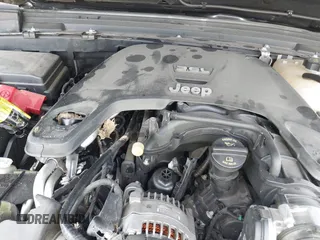 2021 Jeep Gladiator Freedom with VIN 1C6HJTAG3ML557932, listed as a IAAI auction lot 42150245 with 26,656 mi miles and . Bid and sale history available at DreamBid. Image 10.