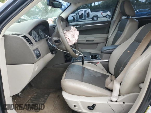 2008 Chrysler 300 Touring with VIN 2C3LA53GX8H292185, listed as a Copart auction lot 65751414 with 268,366 mi miles and Clean Title. Bid and sale history available at carsss.com. Image 7.
