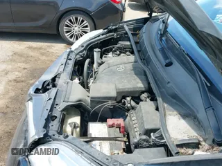 2019 Toyota Sienna XLE Auto Access Seat with VIN 5TDYZ3DC6KS005878, listed as a IAAI auction lot 42760886 with 79,914 mi miles and . Bid and sale history available at DreamBid. Image 20.