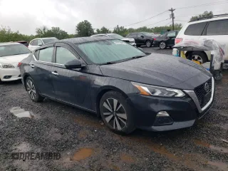 2022 Nissan Altima SV z VIN 1N4BL4DV8NN348514, wystawiony jako Copart lot #57831685 z przebiegiem 32 824 mil mil oraz Szkoda całkowita • Salvage title. Historia ofert i sprzedaży dostępna na DreamBid. Obrazek 4.
