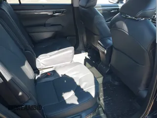 2023 Toyota Highlander L with VIN 5TDKDRBH6PS035508, listed as a IAAI auction lot 41681365 with 17,879 mi miles and . Bid and sale history available at DreamBid. Image 8.