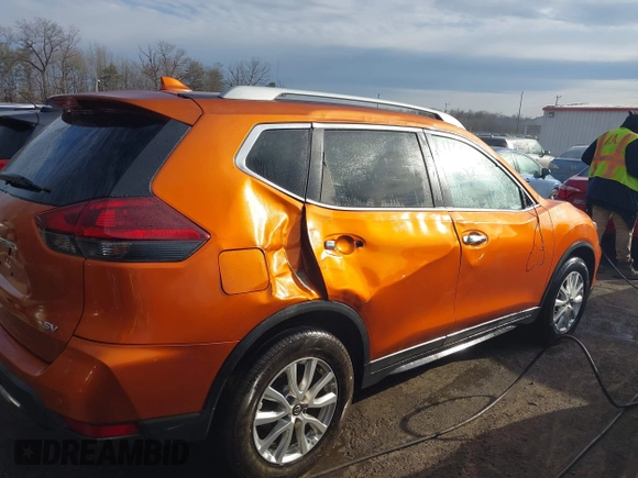 2019 Nissan Rogue SL with VIN 5N1AT2MT4KC701326, listed as a IAAI auction lot 41599675 with 100,486 mi miles and . Bid and sale history available at DreamBid. Image 6.