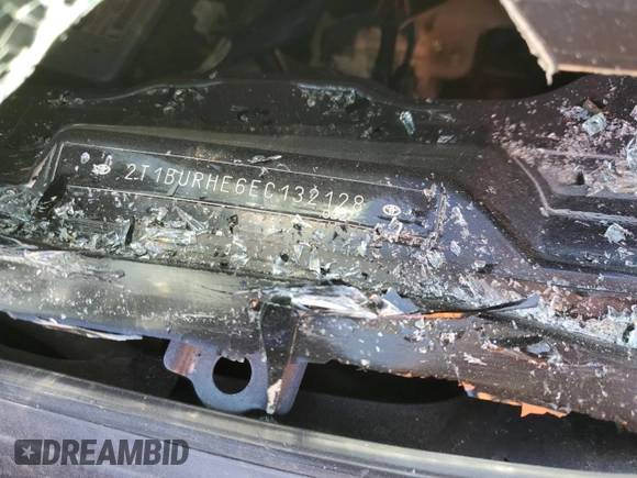 2014 Toyota Corolla L z VIN 2T1BURHE6EC132128, wystawiony jako Copart lot #47406795 z przebiegiem 163 798 mil mil oraz Szkoda całkowita • Salvage title. Historia ofert i sprzedaży dostępna na DreamBid. Obrazek 13.