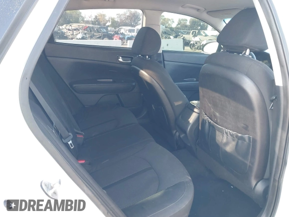 2016 Kia Optima LX with VIN 5XXGT4L33GG014082, listed as a IAAI auction lot 41870030 with 137,849 mi miles and . Bid and sale history available at DreamBid. Image 8.