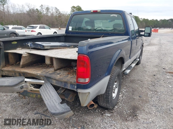 2004 Ford Super Duty F-250 XL with VIN 1FTNX20L54EC43769, listed as a IAAI auction lot 41624946 with 341,890 mi miles. Bid and sale history available at carsss.com. Image 4.