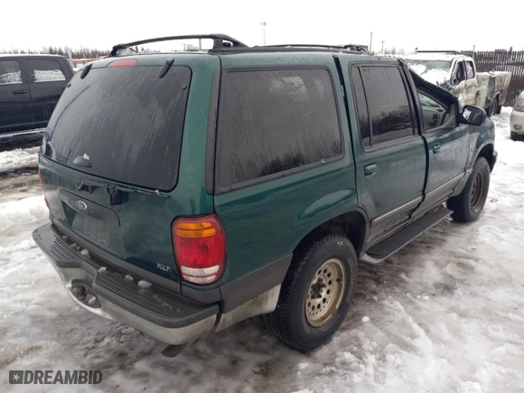 2000 Ford Explorer XLT with VIN 1FMZU73E1YZA22152, listed as a Copart auction lot 77062844 with 171,952 mi miles and Salvage Title. Bid and sale history available at carsss.com. Image 3.
