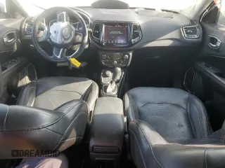 2018 Jeep Compass Limited z VIN 3C4NJDCBXJT492015, wystawiony jako Copart lot #55117955 z przebiegiem 91 210 mil mil oraz Szkoda całkowita • Salvage title. Historia ofert i sprzedaży dostępna na DreamBid. Obrazek 8.