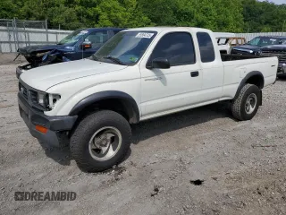 1996 Toyota Tacoma with VIN 4TAWM72N4TZ181101, listed as a Copart auction lot 55884735 with 147,325 mi miles and Salvage title. Bid and sale history available at DreamBid. Image 1.