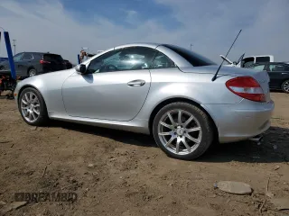 2005 Mercedes-Benz SLK 230/320 z VIN WDBWK56F35F040539, wystawiony jako Copart lot #49405975 z przebiegiem 72 074 mil mil oraz Czysty tytuł • Clean title. Historia ofert i sprzedaży dostępna na DreamBid. Obrazek 2.