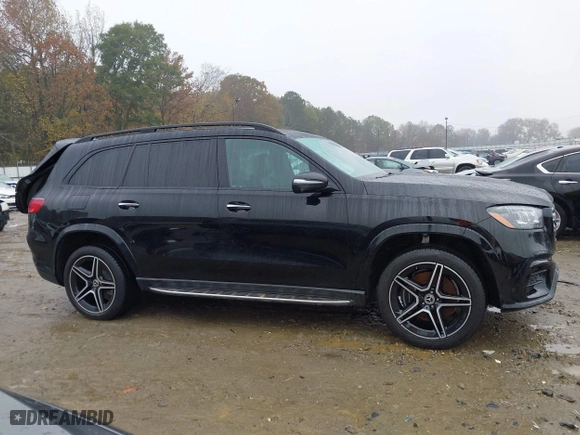 2024 Mercedes-Benz GLS with VIN 4JGFF5KEXRB085487, listed as a IAAI auction lot 40887211 with 26,042 mi miles. Bid and sale history available at carsss.com. Image 13.