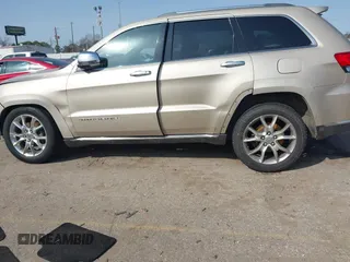 2014 Jeep Grand Cherokee Summit с VIN 1C4RJEJG1EC295063, выставлен на аукционе IAAI как лот 41569926 с пробегом 205 404 миль миль и . История ставок и продаж доступна на DreamBid. Изображение 14.