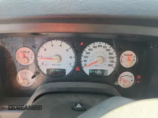 2005 Dodge 1500 SLT z VIN 1D7HU18D95J591540, wystawiony jako Copart lot #58260035 z przebiegiem 232 384 mil mil oraz Szkoda całkowita • Salvage title. Historia ofert i sprzedaży dostępna na DreamBid. Obrazek 9.