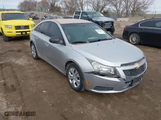 2012 Chevrolet Cruze LS with VIN 1G1PC5SH3C7395835, listed as a IAAI auction lot 41852375 with 166,332 mi miles. Bid and sale history available at carsss.com. Image 1.