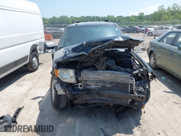 2011 Ford Escape XLT с VIN 1FMCU9DG4BKA98868, выставлен на аукционе IAAI как лот 42580210 с пробегом Не указан миль и . История ставок и продаж доступна на DreamBid. Изображение 12.