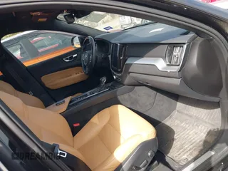 2020 Volvo XC60 Momentum с VIN YV4102RK5L1525071, выставлен на аукционе IAAI как лот 41470038 с пробегом 72 810 миль миль и . История ставок и продаж доступна на DreamBid. Изображение 5.