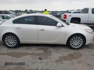 2013 Buick Regal Turbo Premium 1 z VIN 2G4GS5EV2D9220208, wystawiony jako IAAI lot #42281281 z przebiegiem 157 452 mil mil oraz . Historia ofert i sprzedaży dostępna na DreamBid. Obrazek 13.
