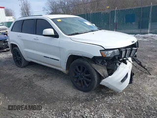 2017 Jeep Grand Cherokee Altitude z VIN 1C4RJFAG5HC909445, wystawiony jako IAAI lot #41456844 z przebiegiem 134 694 mil mil oraz . Historia ofert i sprzedaży dostępna na DreamBid. Obrazek 1.