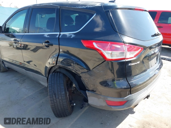 2015 Ford Escape SE with VIN 1FMCU0G91FUA18588, listed as a IAAI auction lot 41958047 with 111,523 mi miles. Bid and sale history available at carsss.com. Image 6.