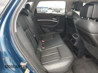 2019 Audi e-tron Prestige с VIN WA1VABGE8KB013239, выставлен на аукционе Copart как лот 66461565 с пробегом 52 301 миль миль и Чистый • Clean title. История ставок и продаж доступна на DreamBid. Изображение 10.