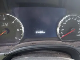 2014 GMC Sierra 1500 Denali z VIN 3GTU2WEJ0EG319322, wystawiony jako IAAI lot #41947884 z przebiegiem 216 063 mil mil oraz . Historia ofert i sprzedaży dostępna na DreamBid. Obrazek 7.