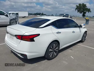 2019 Nissan Altima SL with VIN 1N4BL4EV9KC103050, listed as a IAAI auction lot 42139670 with 112,427 mi miles and . Bid and sale history available at DreamBid. Image 4.