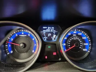 2012 Hyundai Elantra Limited с VIN KMHDH4AE1CU453001, выставлен на аукционе Copart как лот 59755855 с пробегом 202 107 миль миль и Чистый • Clean title. История ставок и продаж доступна на DreamBid. Изображение 9.
