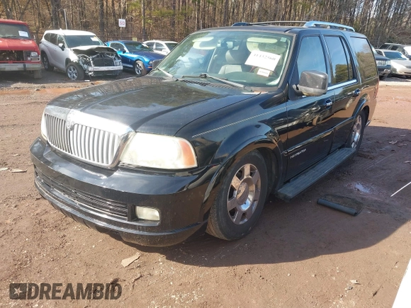 2005 Lincoln Navigator Luxury z VIN 5LMFU27515LJ24675, wystawiony jako IAAI lot #41432560 z przebiegiem Nie podano mil oraz . Historia ofert i sprzedaży dostępna na DreamBid. Obrazek 2.