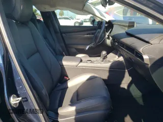 2021 Mazda 3 Select with VIN 3MZBPABM5MM208305, listed as a Copart auction lot 53282645 with 30,549 mi miles and Salvage Title. Bid and sale history available at DreamBid. Image 7.