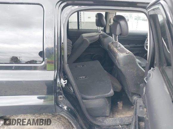 2016 Jeep Patriot High Altitude with VIN 1C4NJPFA2GD554428, listed as a IAAI auction lot 40874869 with 138,796 mi miles and . Bid and sale history available at DreamBid. Image 8.